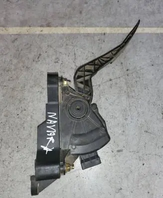 Nissan Navara D40 Accelerator throttle pedal 18002EB400