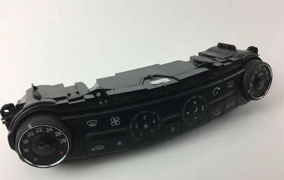 Mercedes-Benz E W211 Climate control unit 2118301785 Z1693