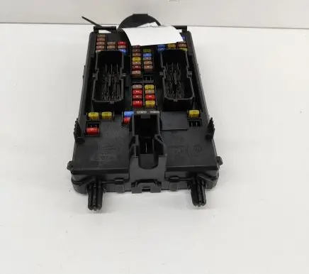 Volvo XC90 Fuse module 31682732