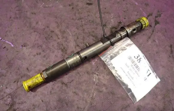 Audi A6 Allroad C5 Fuel injector 