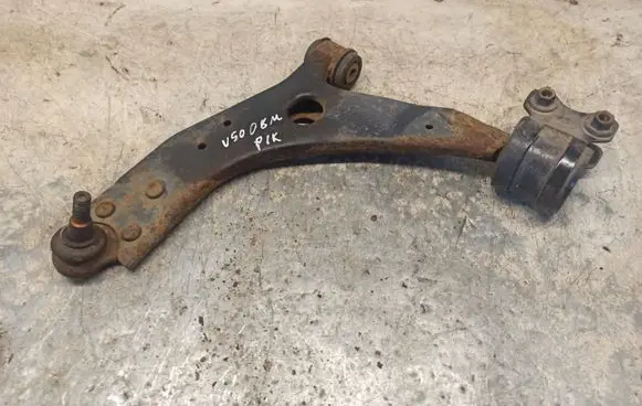Volvo V50 Front lower control arm/wishbone