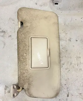 Nissan X-Trail T30 Sun visor