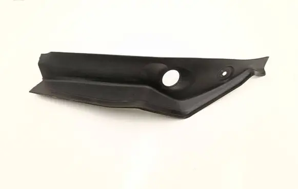 BMW X3 G01 Rear/tail light trim molding 7424600