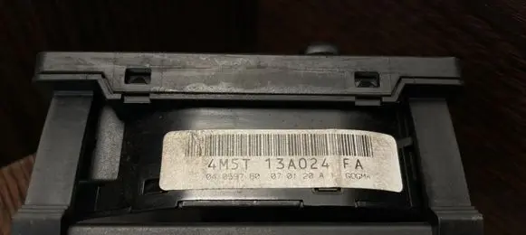 Ford Focus C-MAX Light switch 4M5T13A024