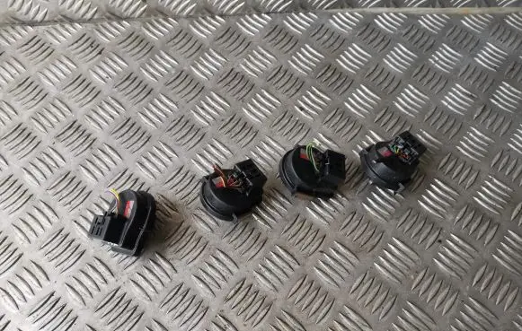Lexus GS 300 350 430 450H Air suspension front height level sensor 8924130040 1943003040