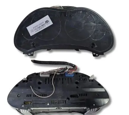 Toyota Avensis T250 Speedometer (instrument cluster) 83800-05870
