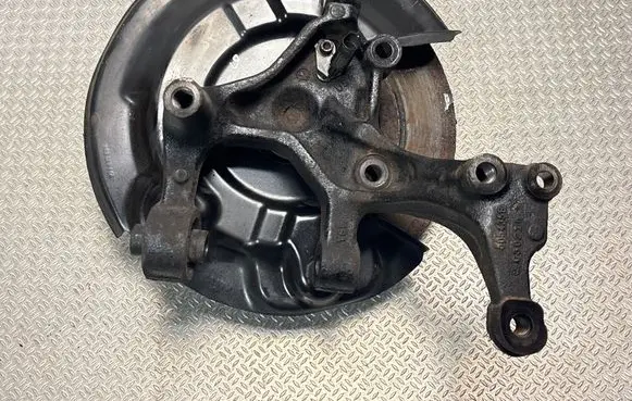 Volkswagen PASSAT B8 USA Rear wheel hub spindle/knuckle 505435B