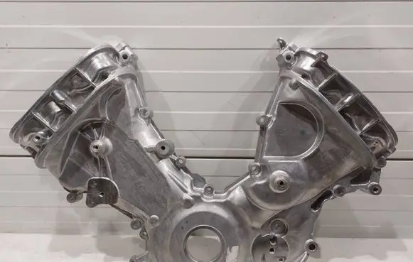 Ford Mustang VI Timing chain cover FR3E6019DA FR3Z6019A