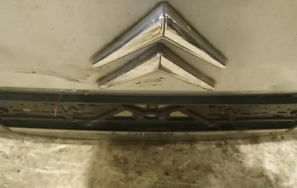 Citroen Xsara Picasso Manufacturer badge logo/emblem 
