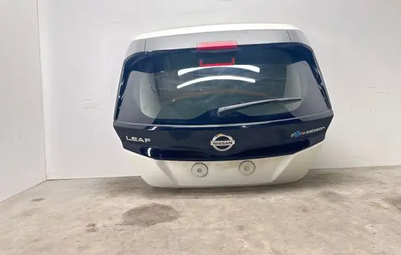 Nissan Leaf II (ZE1) Tailgate/trunk/boot lid