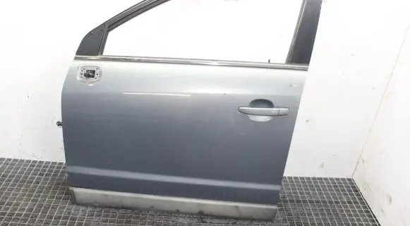 Opel Antara Front door