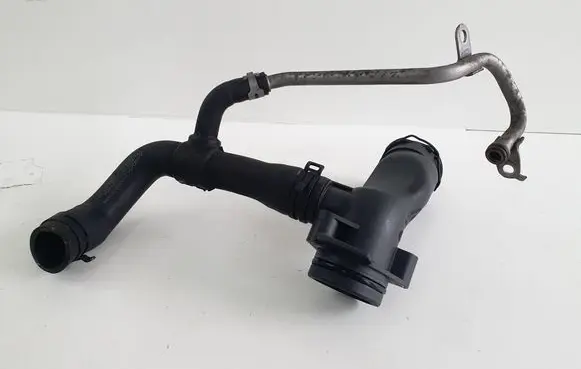 Mercedes-Benz C W204 Engine coolant pipe/hose A2712002056 A2712002552