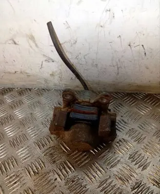 Mercedes-Benz C W203 Rear brake caliper