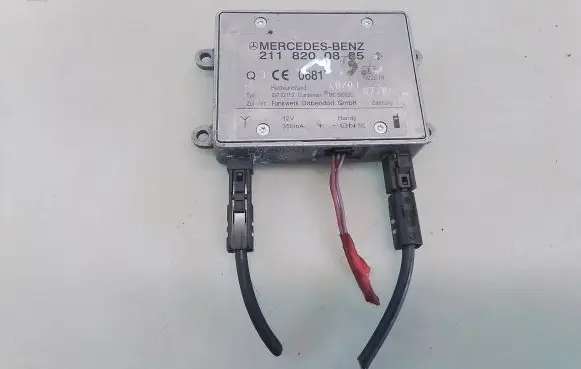 Mercedes-Benz C W203 Antenna control unit 2118200885