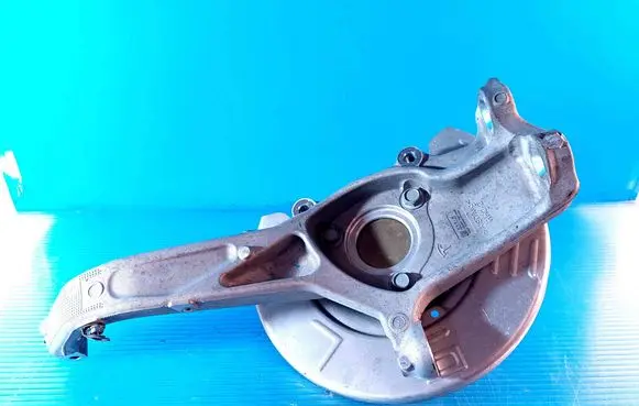 Tesla Model 3 Front wheel hub spindle knuckle 104431600E