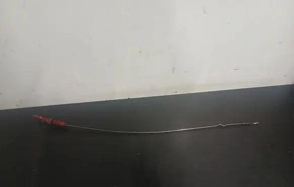Volvo XC90 Oil level dip stick 8699543