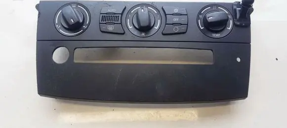BMW 5 E60 E61 Climate control unit 6411695682501 64116956825-01
