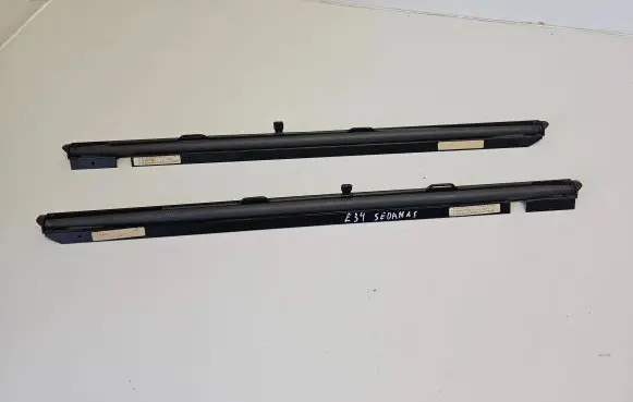 BMW 5 E34 Rear door glass trim molding 33484 8120837 8120836