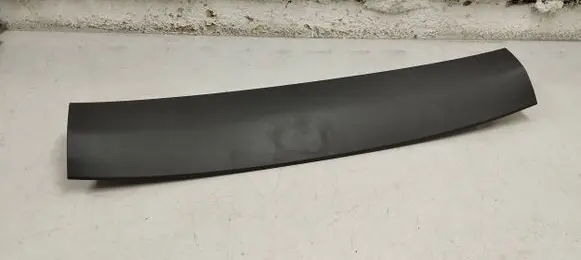 Opel Grandland X Tailgate trim Yp00036377