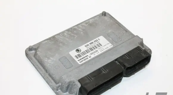 Skoda Fabia Mk1 (6Y) Engine control unit/module 03D906033C