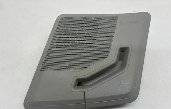 Volvo XC90 Seat belt trim 8641272
