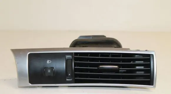 Audi A6 S6 C6 4F Dashboard side air vent grill/cover trim 4F2820902D