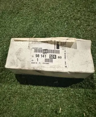 Opel Crossland X Air intake duct part 9814152480