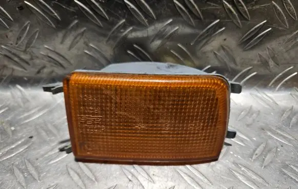 Volkswagen Golf III Front indicator light 1H0953156C
