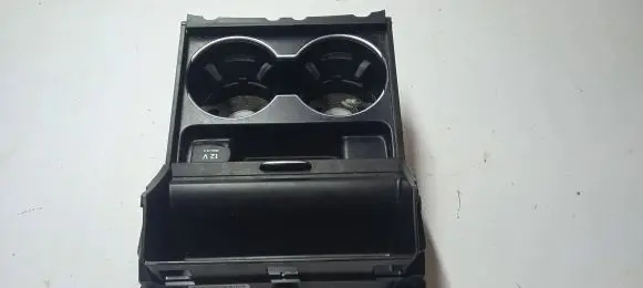 Cup holder front