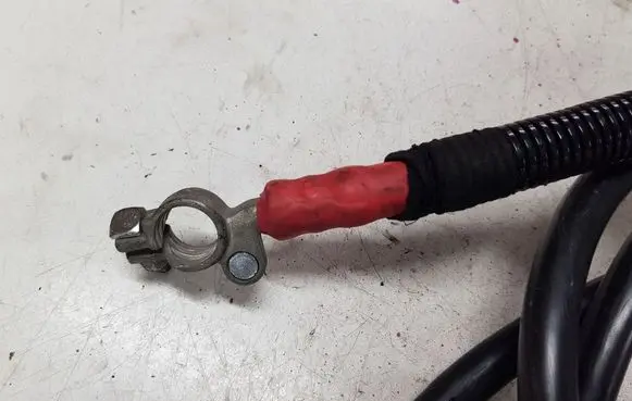 Volvo XC90 Positive cable (battery) A2115409407 5149391