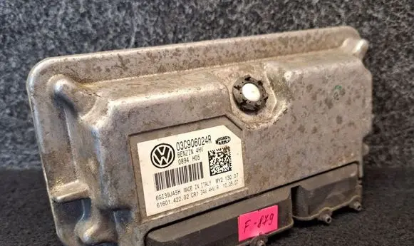 Skoda Roomster (5J) Engine control unit/module 03C906024R