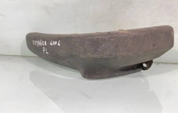 Chrysler Voyager Front mudguard 