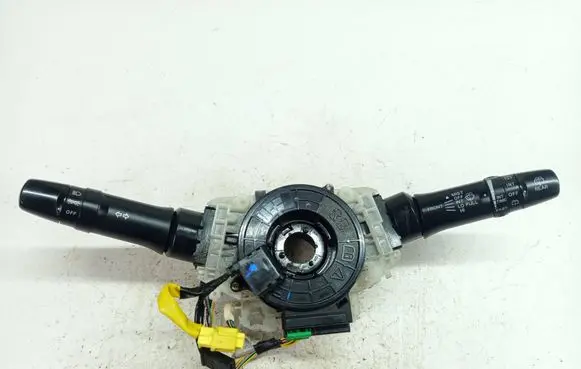 Mitsubishi Pajero Indicator stalk 8600A292