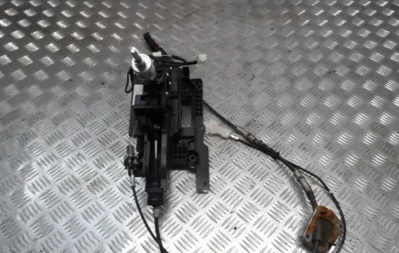 Citroen C-Crosser Gear selector/shifter in gearbox 