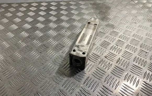 Audi A6 S6 C6 4F Front bumper shock/impact absorber 4F0807134