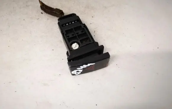 Toyota Avensis T250 Hazard light switch 157963 tr9503