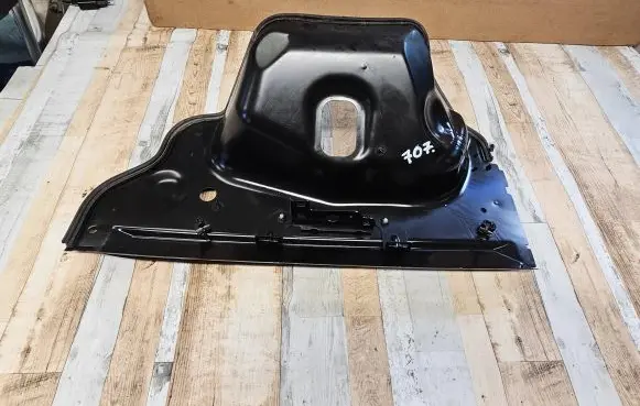 Audi Q5 SQ5 Heat shield in engine bay 8R0971502A DEGDD