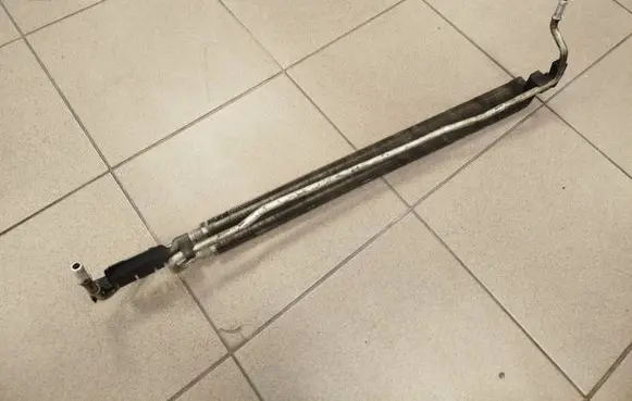 Volkswagen Transporter - Caravelle T5 Power steering radiator 7H0422885D