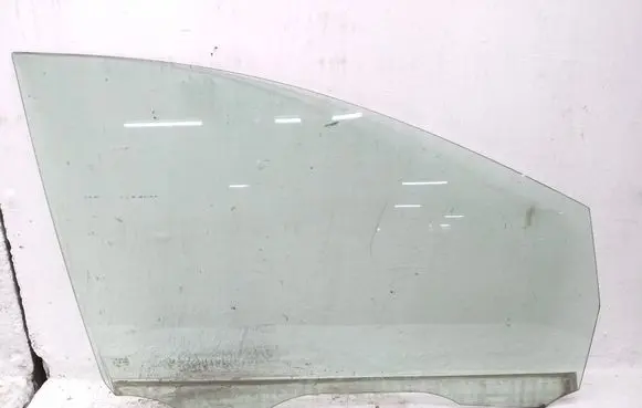 Seat Alhambra (Mk2) Front door window glass four-door 7N0845202