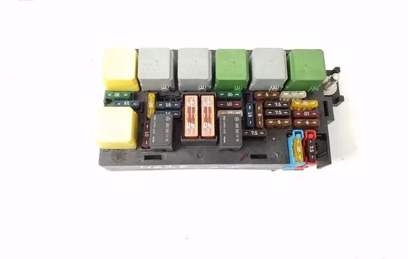 Mercedes-Benz ML W164 Fuse module A1645403472