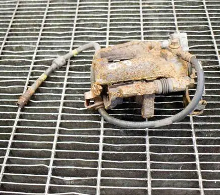 Opel Zafira C Rear brake caliper