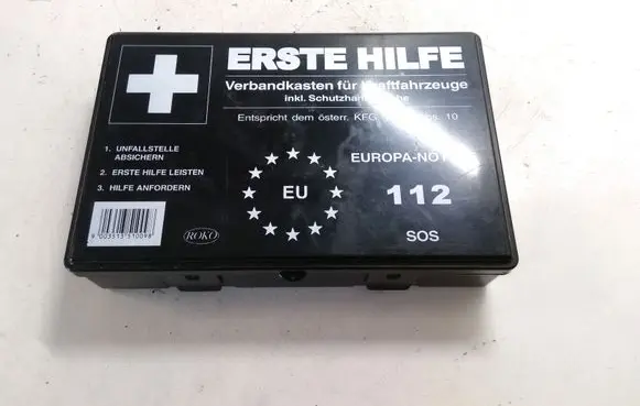 Toyota Land Cruiser (J150) First aid kit 