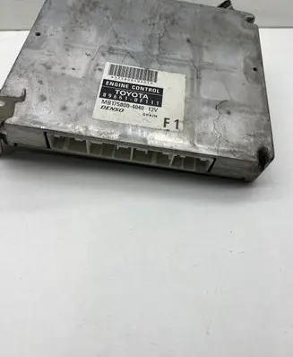 Toyota Verso Engine control unit/module ECU 896610F111 1758004040 MB1758004040