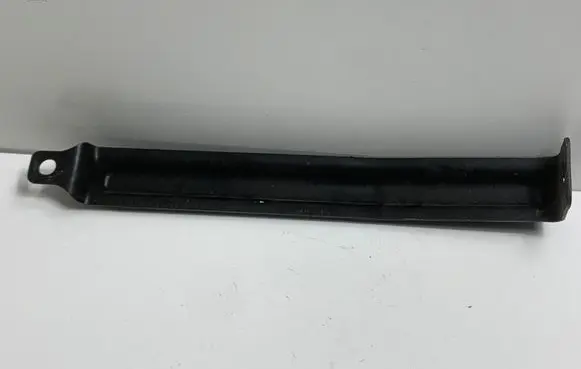 Seat Altea Fender mounting bracket 5P0803249