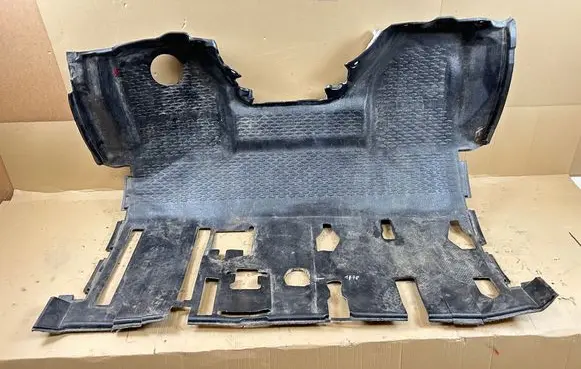 Iveco Daily 6th gen Front floor carpet liner 