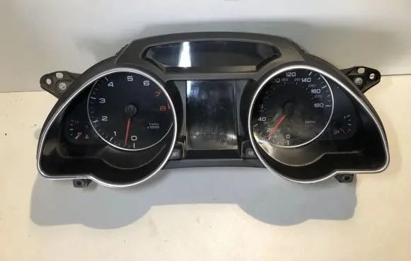 Audi A5 8T 8F Speedometer (instrument cluster) 8T0920983A