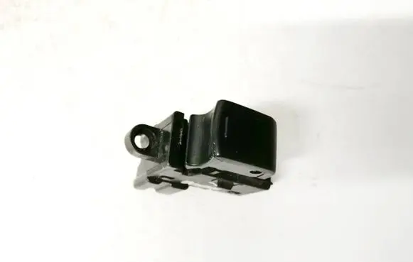 Nissan Qashqai Electric window control switch