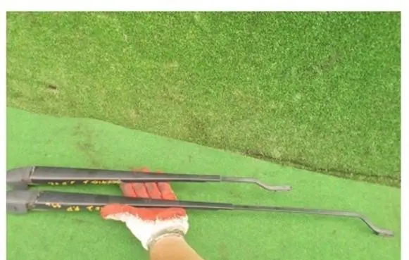 Renault Scenic I Front wiper blade arm