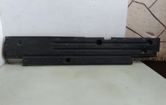 Toyota Prius (NHW20) Center/middle under tray cover 5816647010