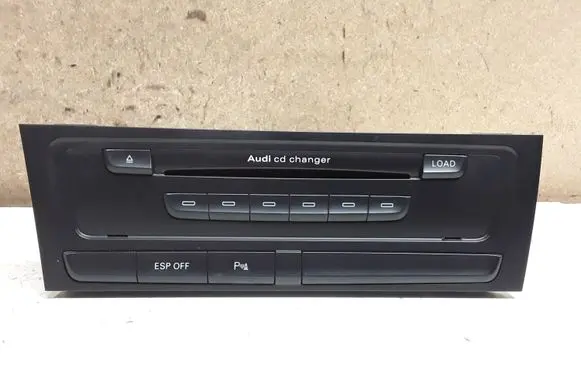 Audi A5 8T 8F Radio/CD/DVD/GPS head unit 8T1035110B